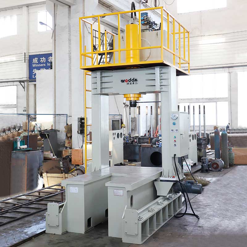 100噸龍門液壓機(jī) 100噸龍門液壓機(jī)