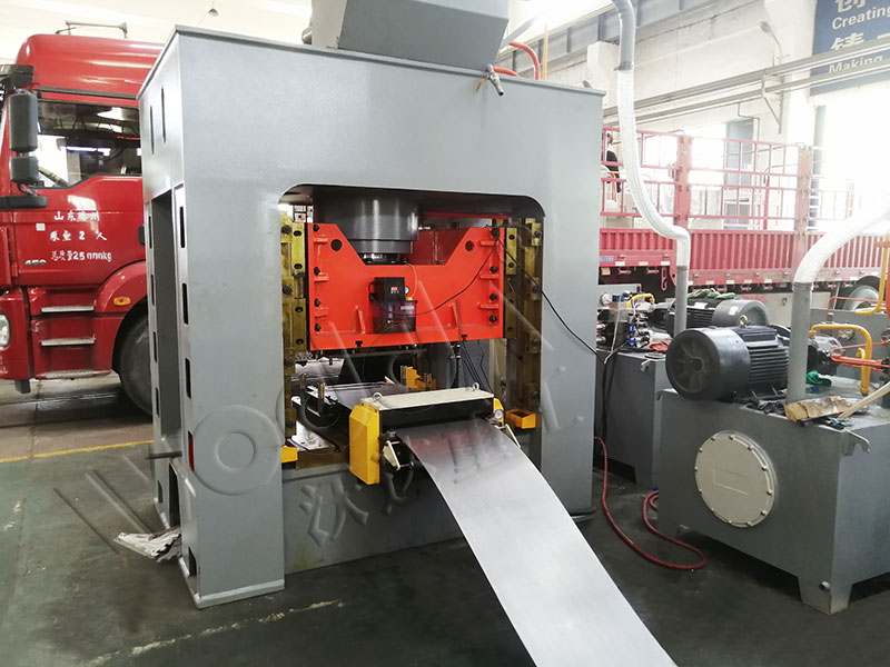 315噸框架式液壓機(jī) 315噸框架式液壓機(jī)