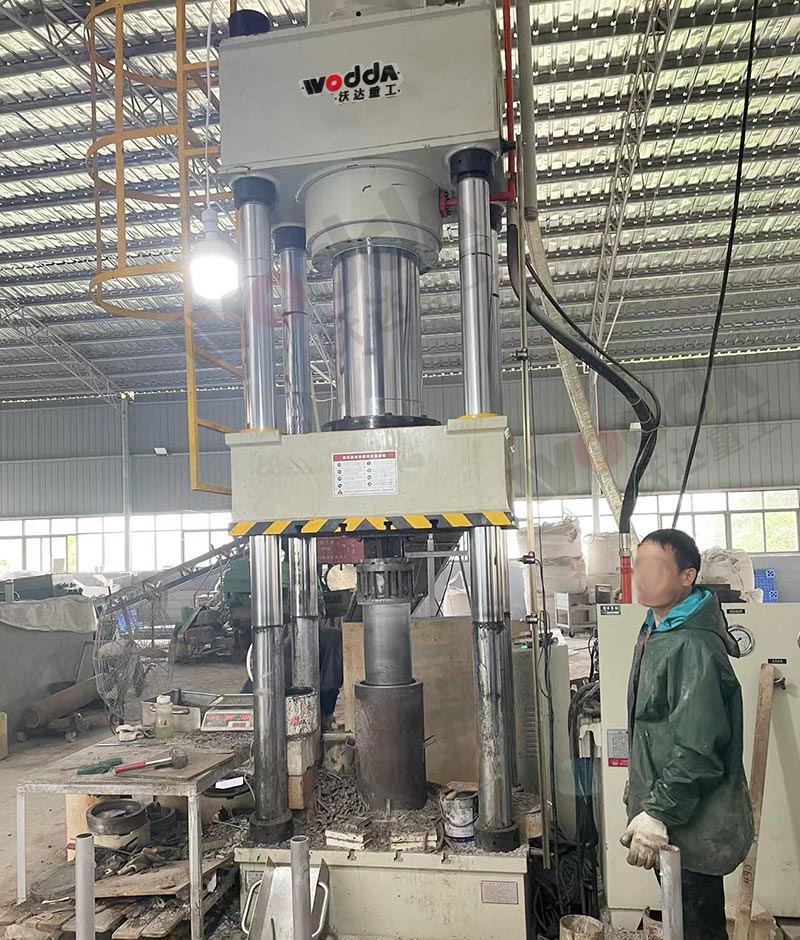 耐火材料坩堝成型液壓機 耐火材料坩堝成型液壓機