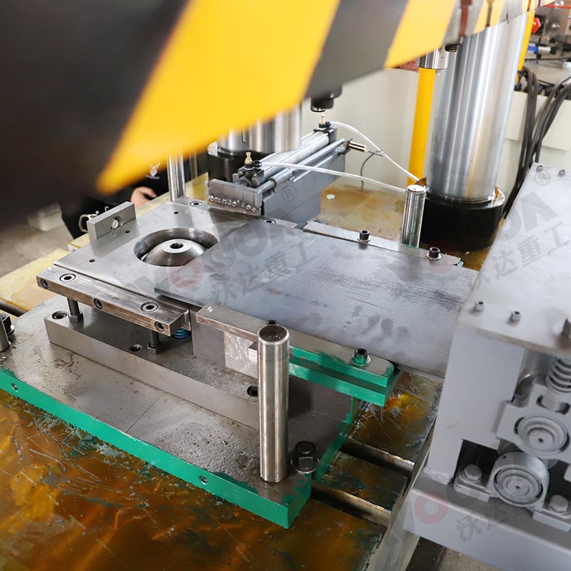 630噸錨桿托盤液壓機生產線 630噸錨桿托盤液壓機生產線