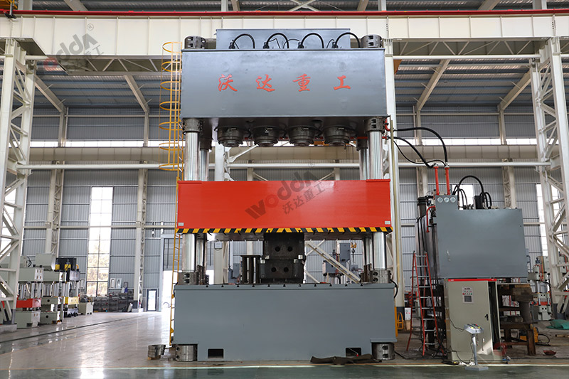 2500噸復合材料汽車配件液壓機 2500噸復合材料汽車配件液壓機