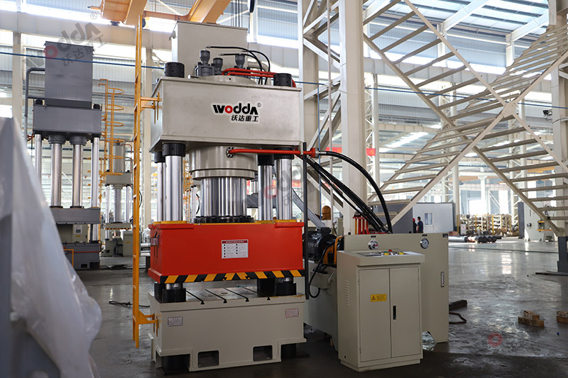 630噸錨桿托盤液壓機 630噸錨桿托盤液壓機