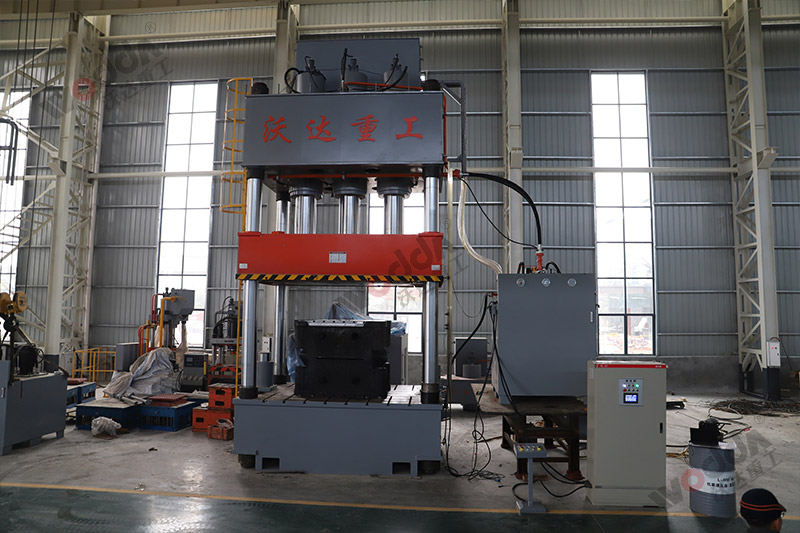 1250噸復合材料排水溝成型液壓機 1250噸復合材料排水溝成型液壓機