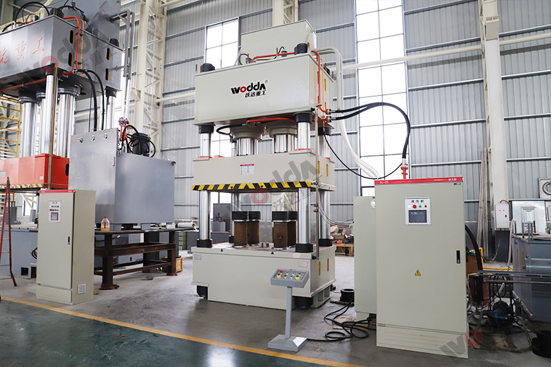 塑料托盤生產設備機器-800噸四柱液壓機 塑料托盤生產設備機器-800噸四柱液壓機