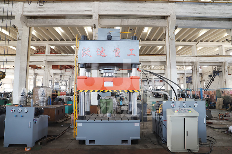 如何選擇油壓機(jī)廠家? 如何選擇油壓機(jī)廠家?