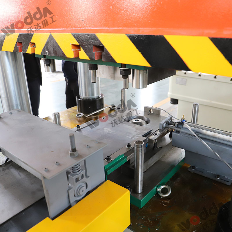 630噸錨桿托盤液壓機模具 630噸錨桿托盤液壓機模具