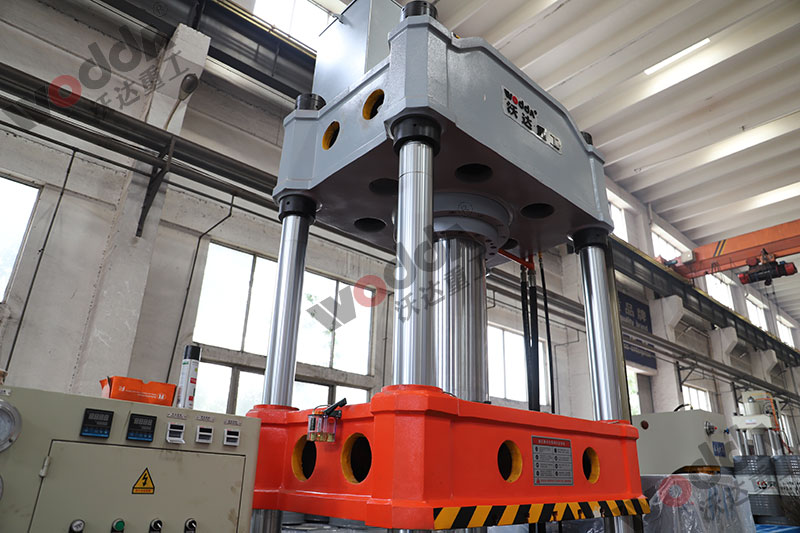 315噸國標液壓機 315噸國標液壓機