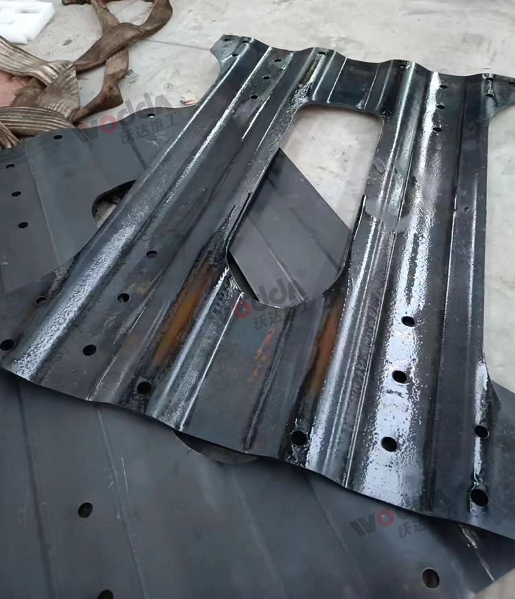 800噸液壓機(jī)壓制汽車配件一次成型 800噸液壓機(jī)壓制汽車配件一次成型