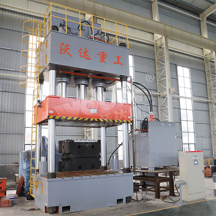 1250噸復合材料成型液壓機 1250噸復合材料成型液壓機