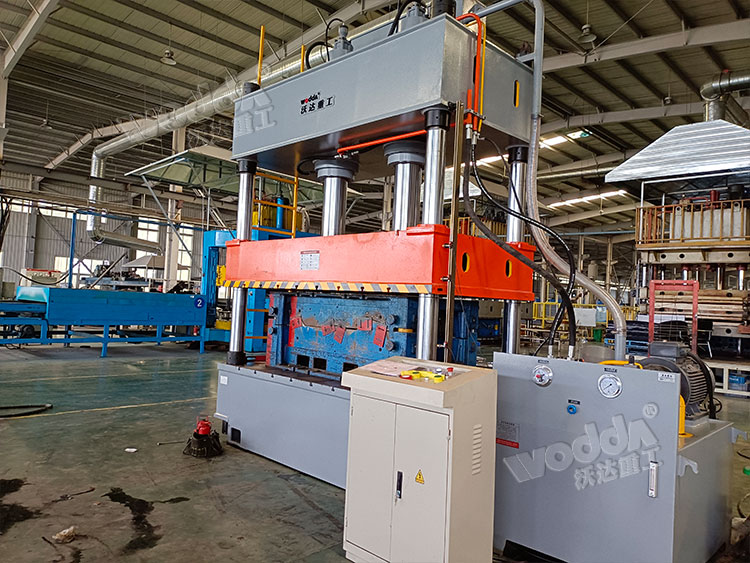 315噸汽車內飾件成型液壓機 315噸汽車內飾件成型液壓機