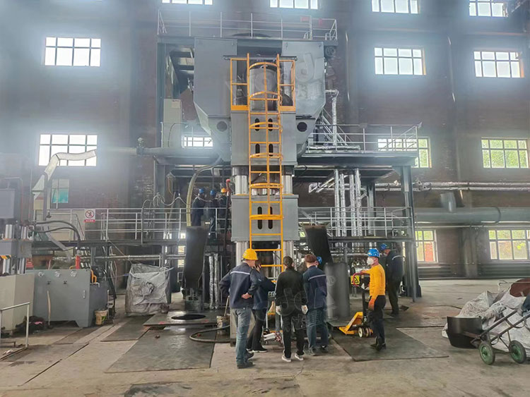 雙工位2000噸石墨坩堝液壓機 雙工位2000噸石墨坩堝液壓機