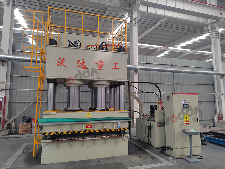 1250噸復合濾芯板液壓機 1250噸復合濾芯板液壓機