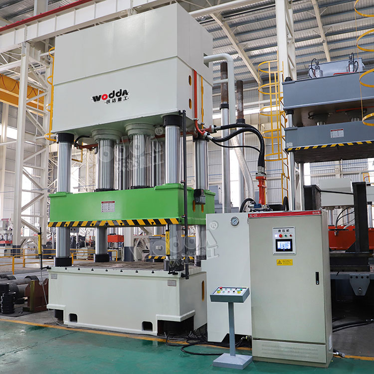 1000噸塑料托盤成型液壓機.jpg 1000噸塑料托盤成型液壓機.jpg