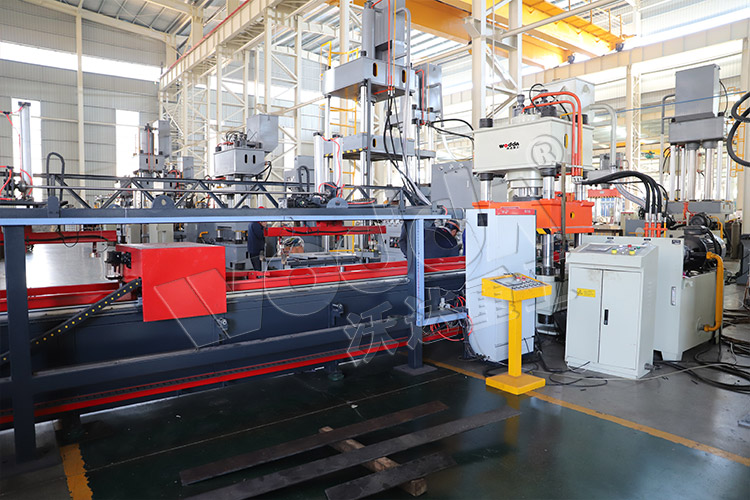 400噸錨桿托盤(pán)自動(dòng)化生產(chǎn)線車(chē)間試機(jī) 400噸錨桿托盤(pán)自動(dòng)化生產(chǎn)線車(chē)間試機(jī)