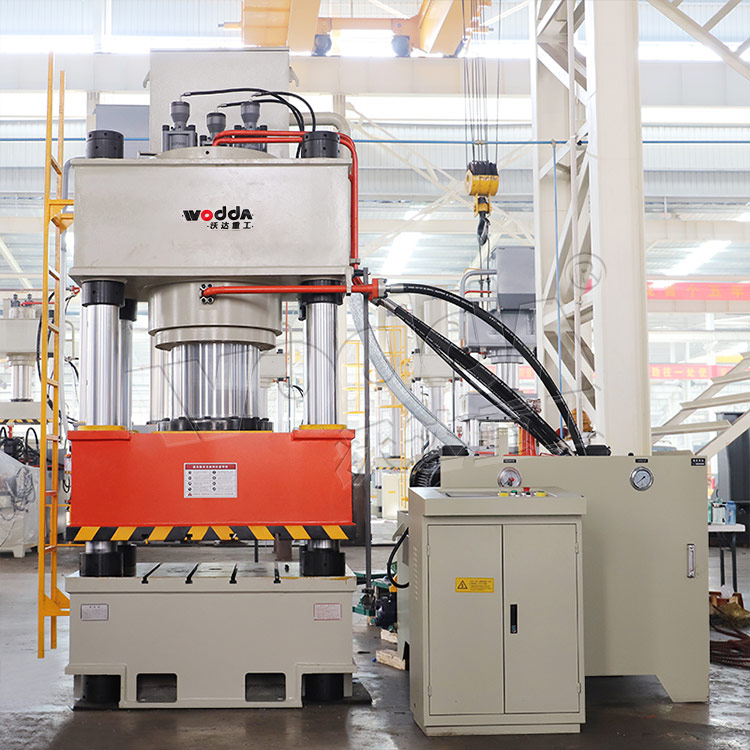 630噸錨桿托盤液壓機(jī) 630噸錨桿托盤液壓機(jī)