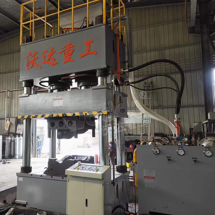 800噸四柱液壓機(板材壓型) 800噸四柱液壓機(板材壓型)