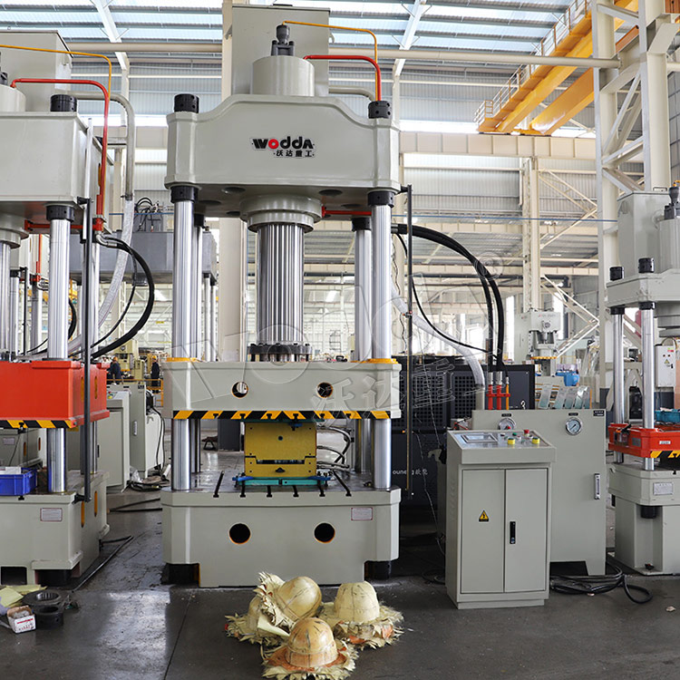 315噸防彈頭盔成型液壓機 315噸防彈頭盔成型液壓機