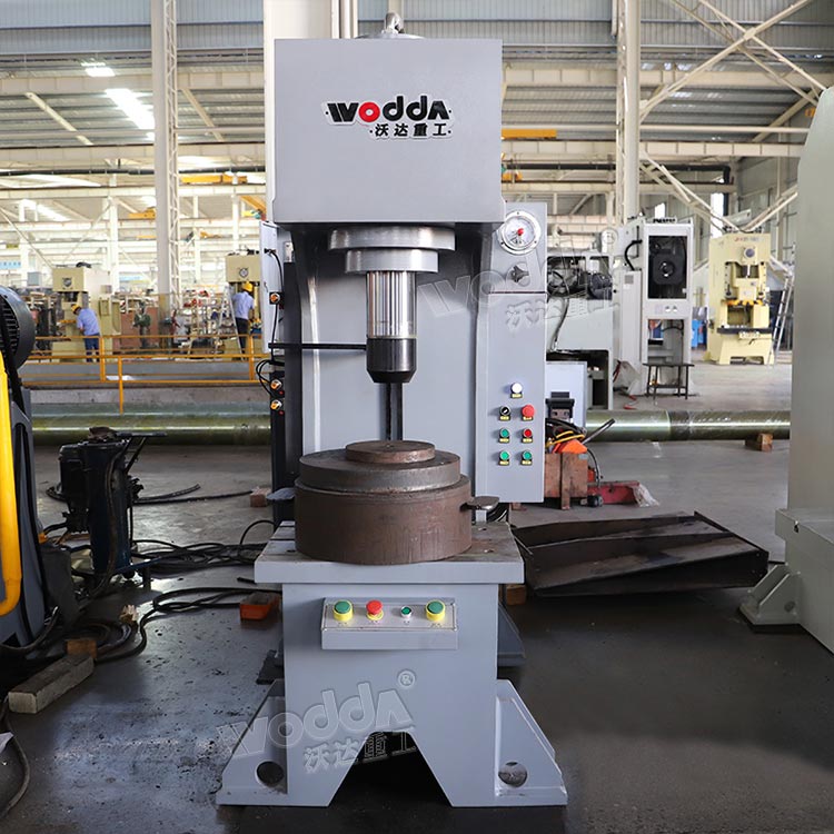 100噸單臂液壓機 100噸單臂液壓機