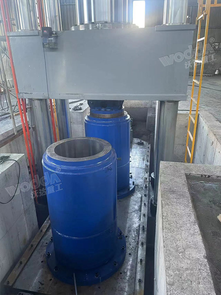 雙工位坩堝液壓機 雙工位坩堝液壓機