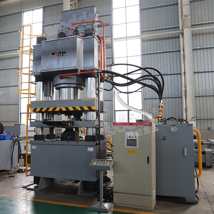 800噸鐵硅鋁磁芯成型液壓機車間試機 800噸鐵硅鋁磁芯成型液壓機車間試機