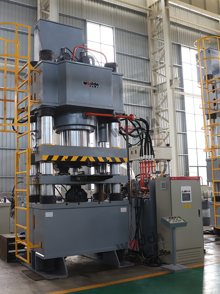 800噸四梁四柱液壓機 800噸四梁四柱液壓機