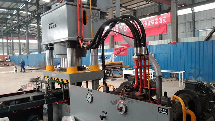 錨桿托盤液壓機現場 錨桿托盤液壓機現場