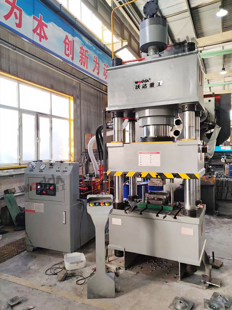 315噸錨桿托盤液壓機(jī) 315噸錨桿托盤液壓機(jī)