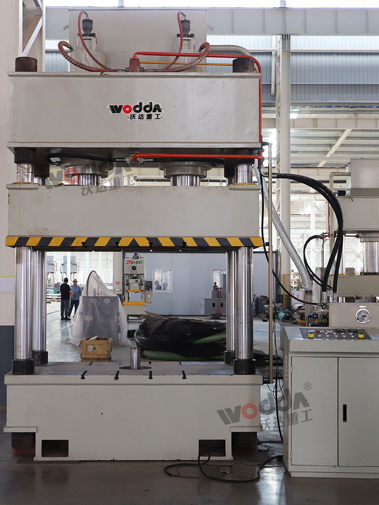 400噸三梁四柱液壓機 400噸三梁四柱液壓機