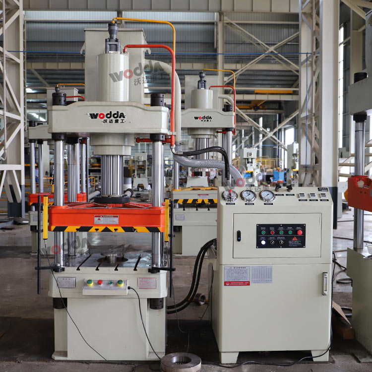 100噸三梁四柱液壓機 100噸三梁四柱液壓機