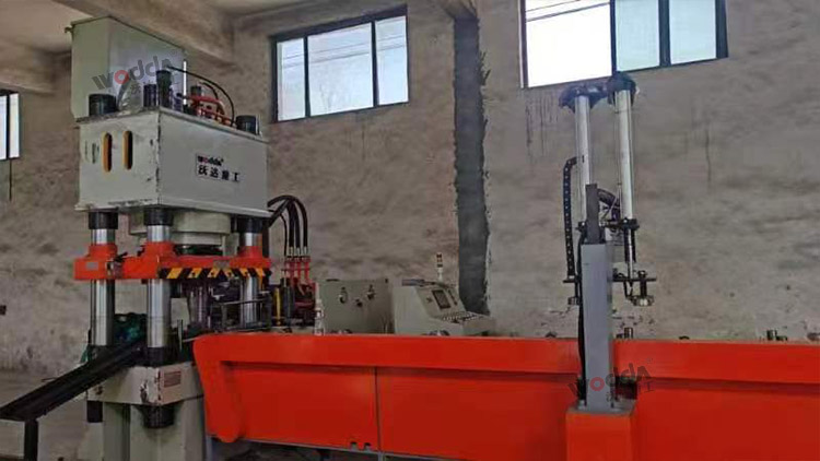 500噸錨桿托盤液壓機(生產線)安裝完成 500噸錨桿托盤液壓機(生產線)安裝完成