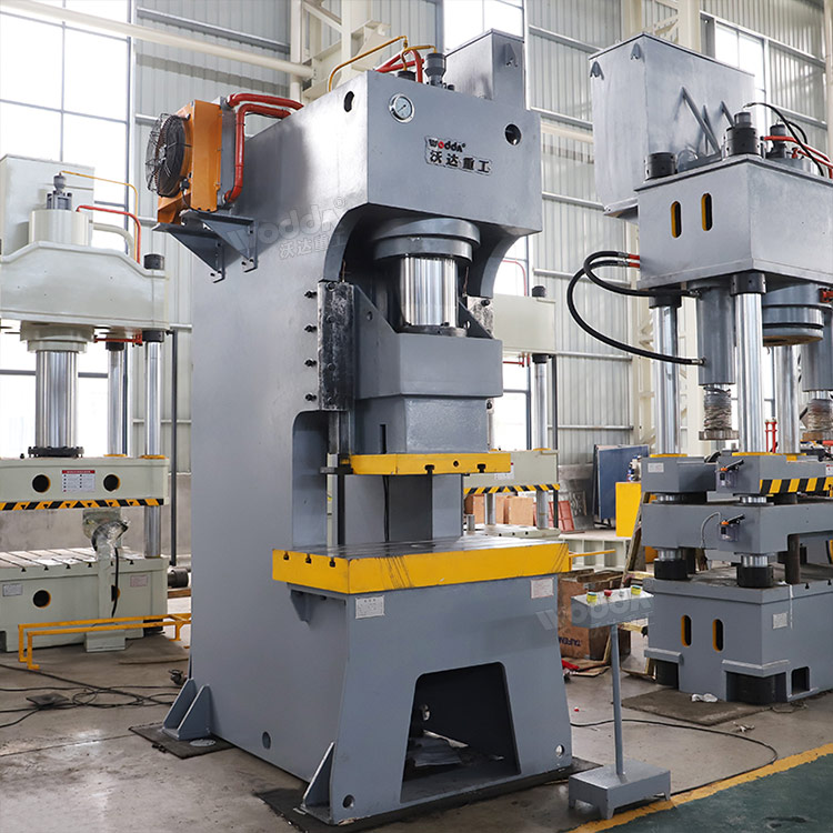 250噸油壓沖床.jpg 250噸油壓沖床.jpg