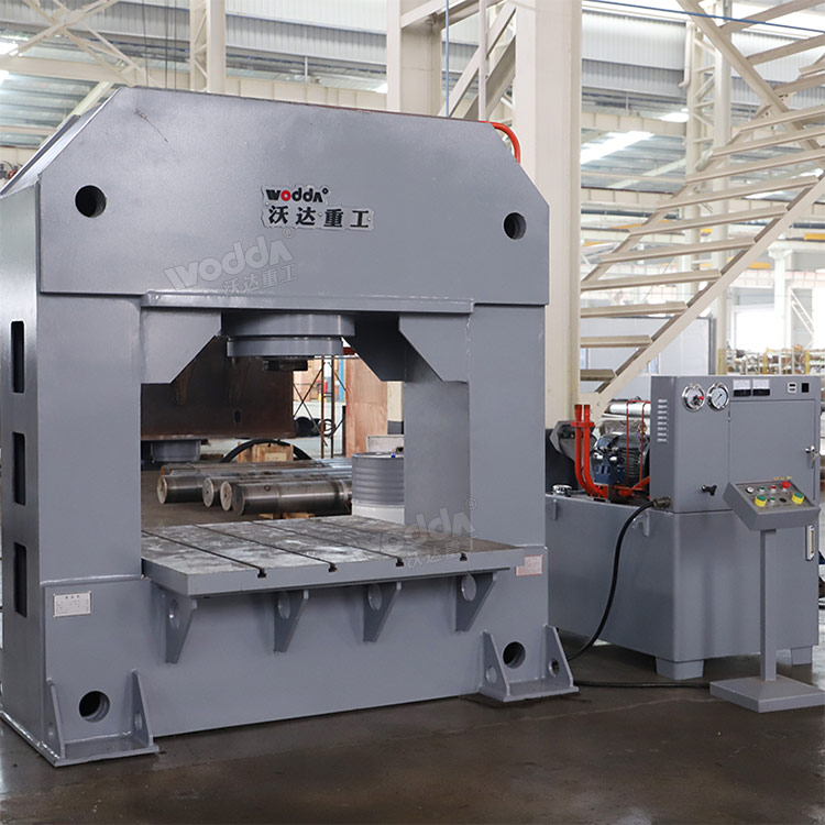 315噸龍門式液壓機 315噸龍門式液壓機