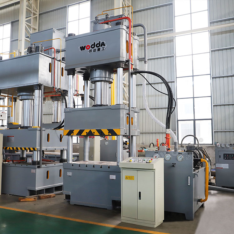 315噸四柱液壓機(鑄件) 315噸四柱液壓機(鑄件)