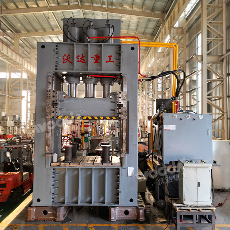 800噸框架式油壓機 800噸框架式油壓機