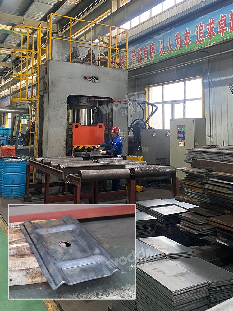 800噸W型礦用錨桿托盤液壓機現場 800噸W型礦用錨桿托盤液壓機現場