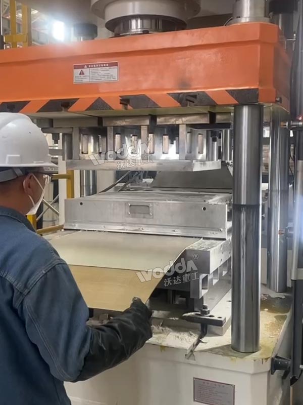 自動(dòng)推料 自動(dòng)推料