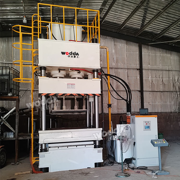 蛭石板成型液壓機(jī)