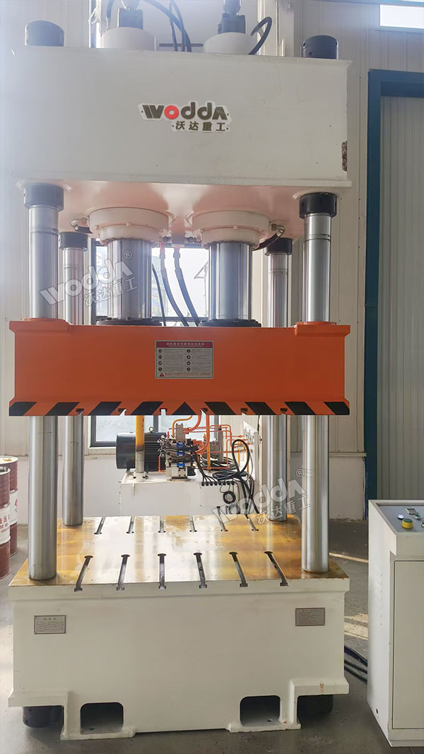 315噸四柱液壓機 315噸四柱液壓機