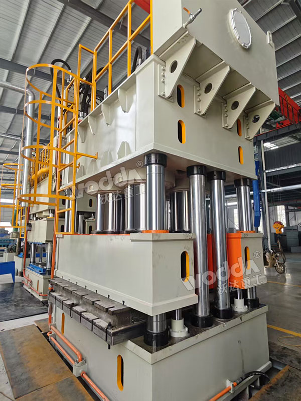 壓濾機濾板成型液壓機安裝完成 壓濾機濾板成型液壓機安裝完成