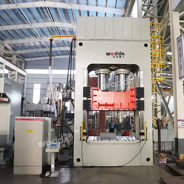 800噸框架式液壓機 800噸框架式液壓機