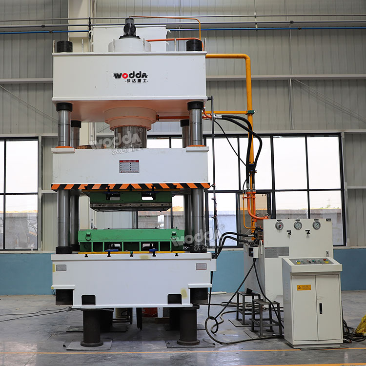 630噸不銹鋼水箱板液壓機