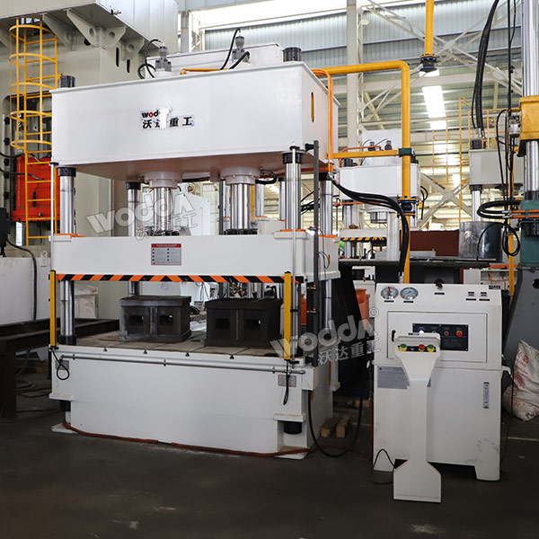 200噸四柱液壓機 200噸四柱液壓機