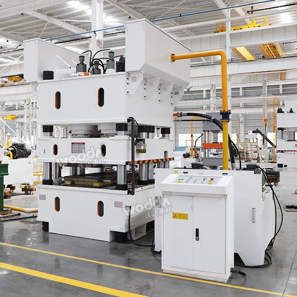 鋼木門壓花機 鋼木門壓花機