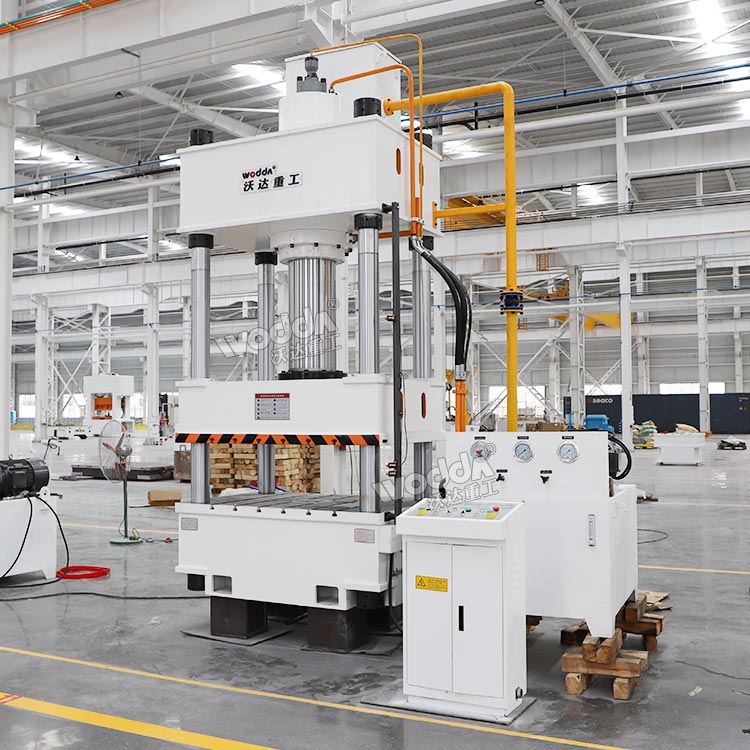 315噸四柱三梁液壓機 315噸四柱三梁液壓機