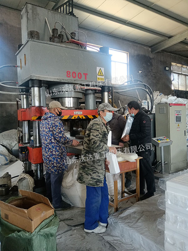 800噸鹽磚機 800噸鹽磚機