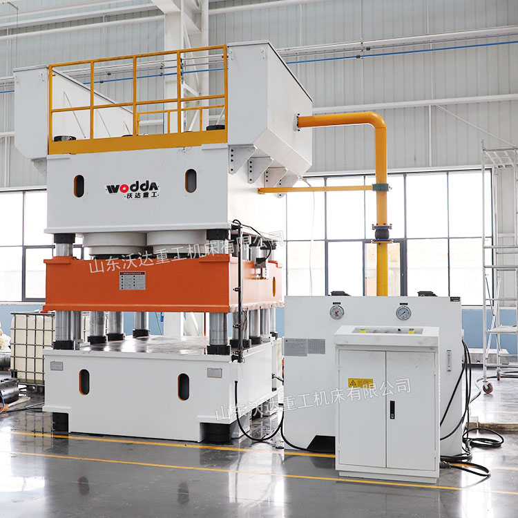 鋼木門壓花機.jpg 鋼木門壓花機.jpg