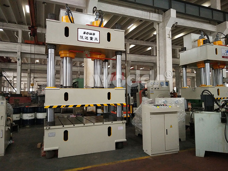 315噸雙缸四柱液壓機 315噸雙缸四柱液壓機