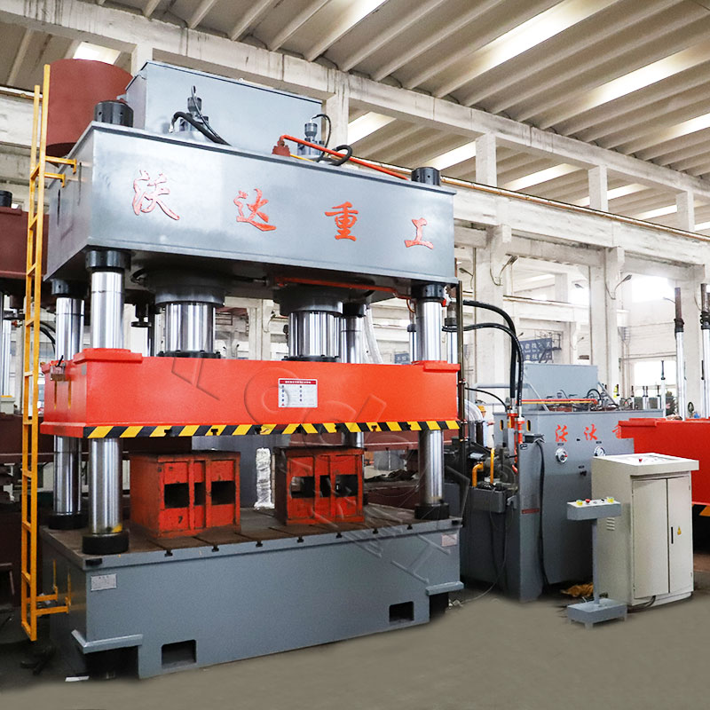 500噸三梁四柱液壓機(jī) 500噸三梁四柱液壓機(jī)